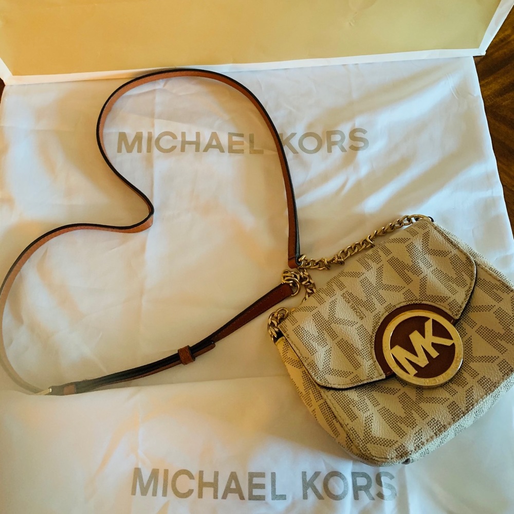 Michael Kors Crossbody Bag